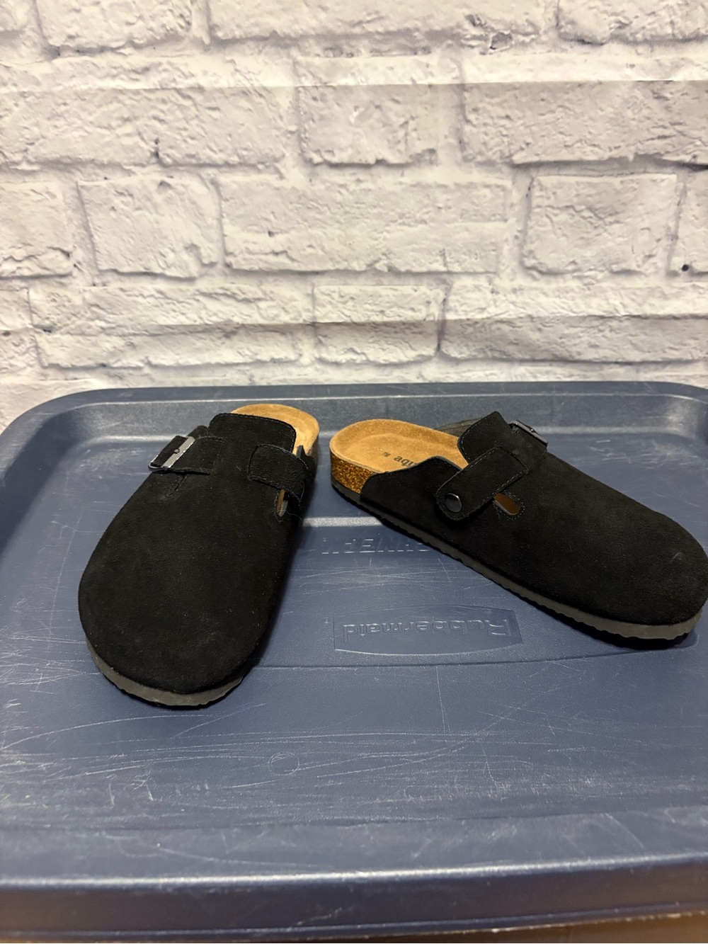 Aquatherm Women’s Black Suede Slip-On Clogs Size 7